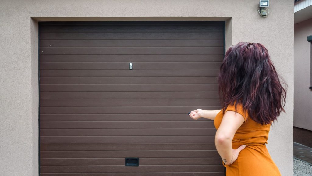 garage door repair service